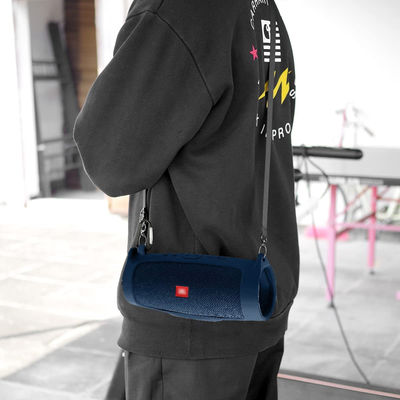 Tragbare Bluetooth-Lautsprecher mit Silikon-Schutzhüllen Tragbare Lautsprecher mit Tragbäck Zubehör